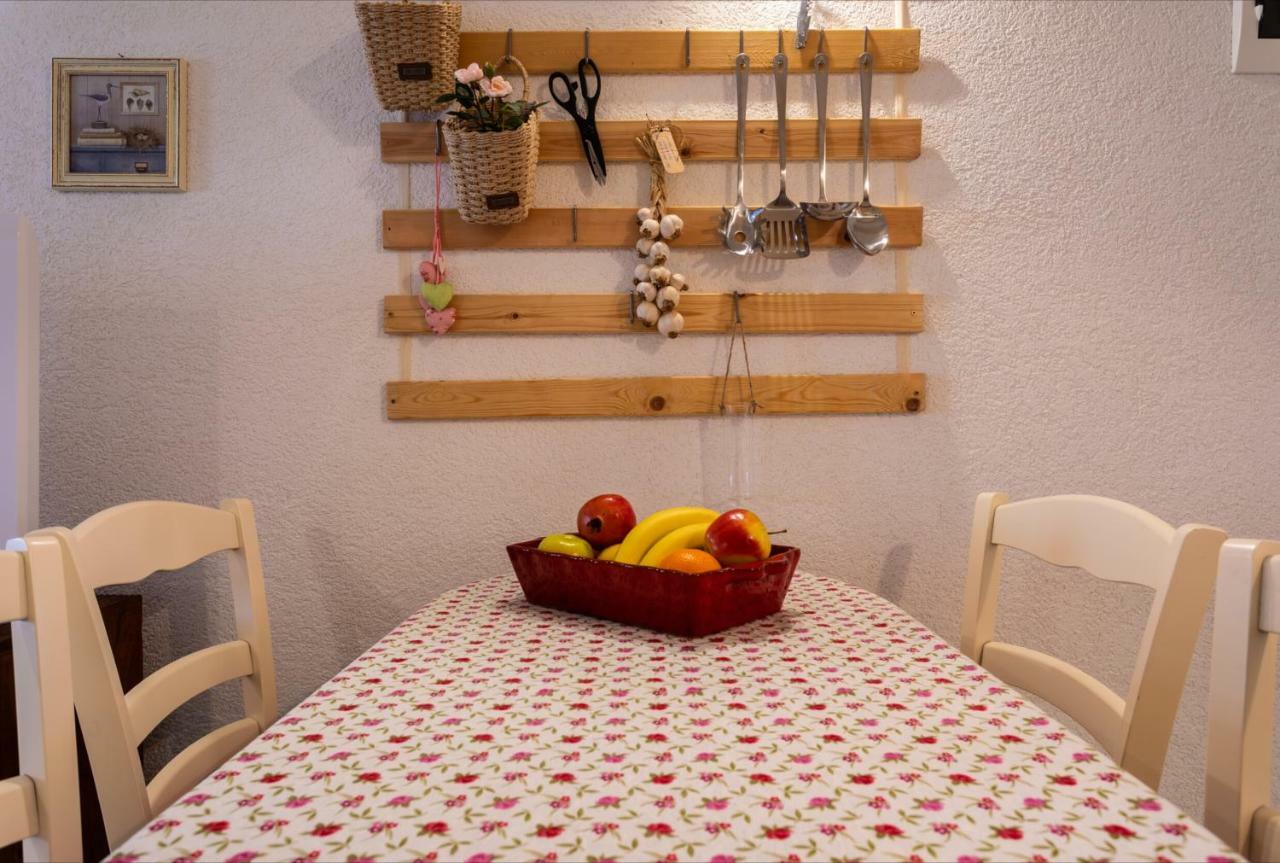 Apartman Valdi バスカ エクステリア 写真