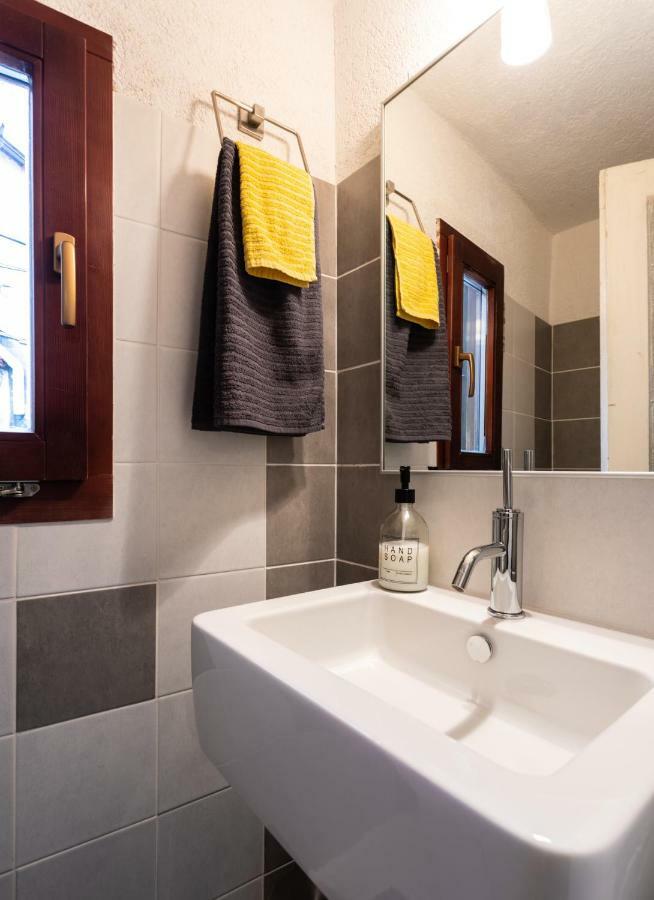 Apartman Valdi バスカ エクステリア 写真
